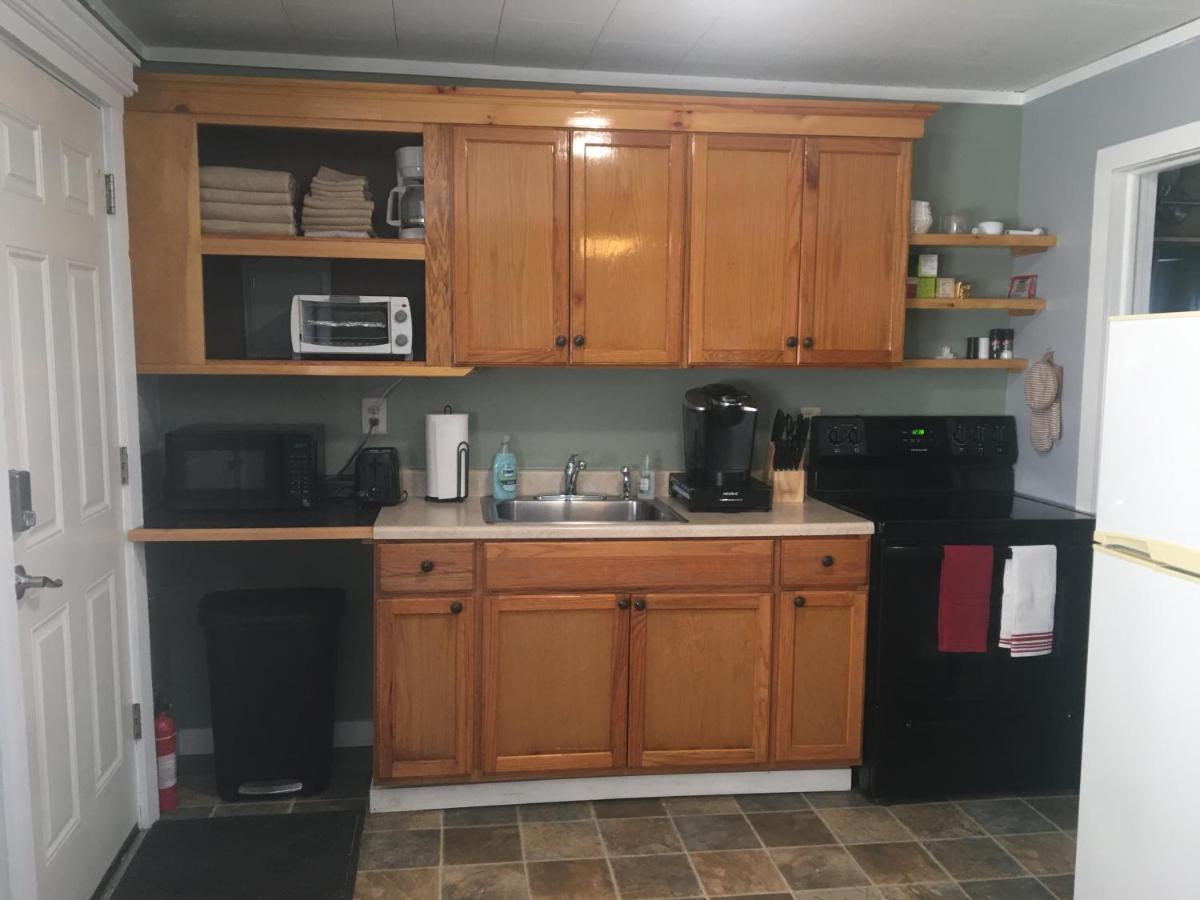 Home Away From Home, Recently Renovated North Troy المظهر الخارجي الصورة