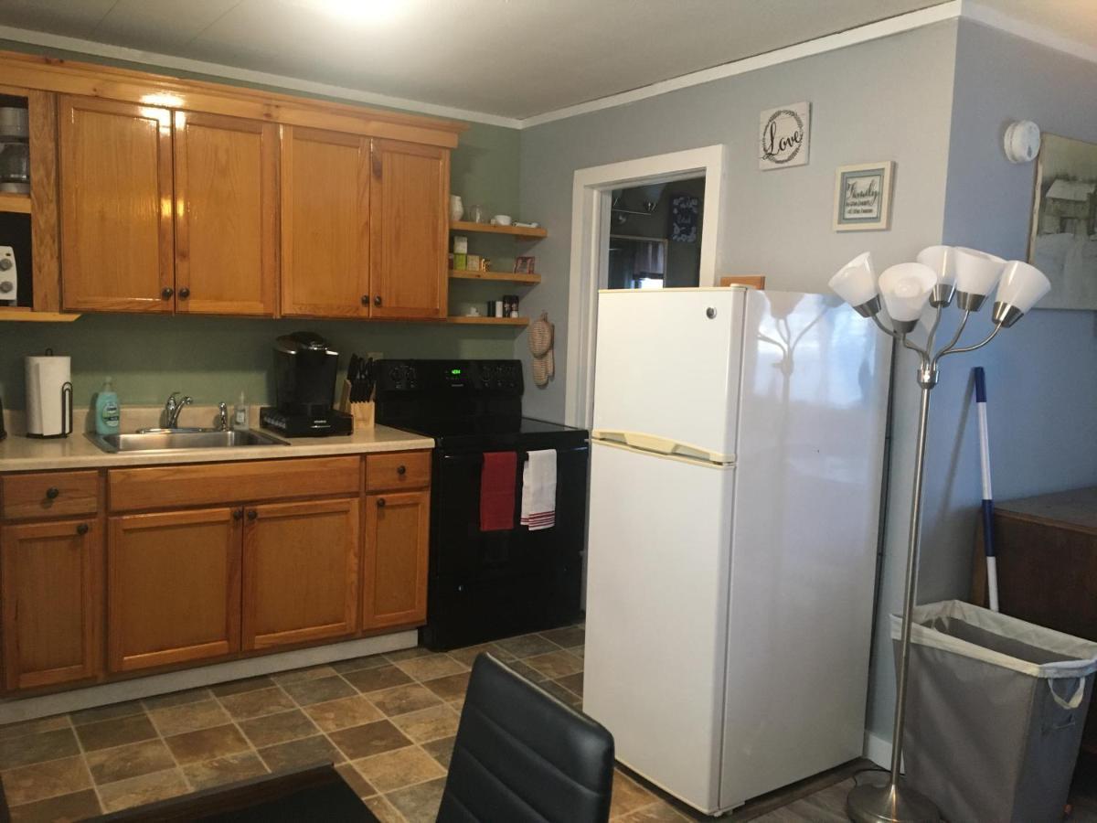 Home Away From Home, Recently Renovated North Troy المظهر الخارجي الصورة