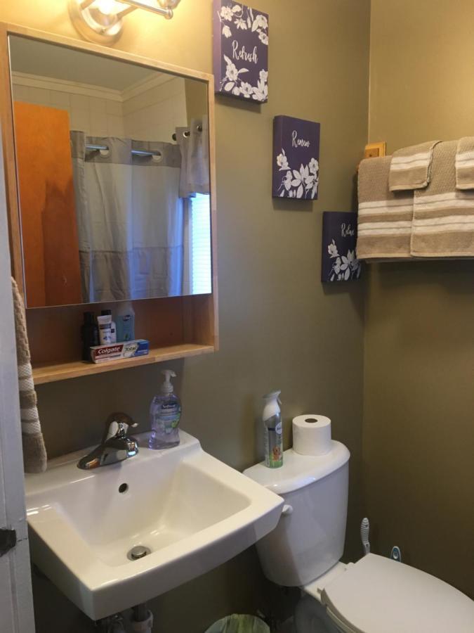 Home Away From Home, Recently Renovated North Troy المظهر الخارجي الصورة