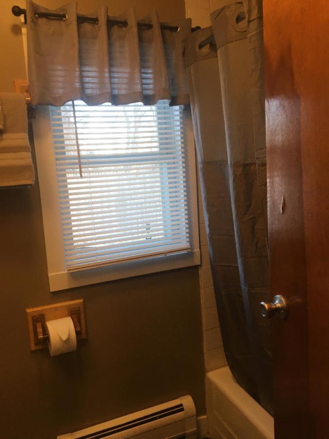 Home Away From Home, Recently Renovated North Troy المظهر الخارجي الصورة