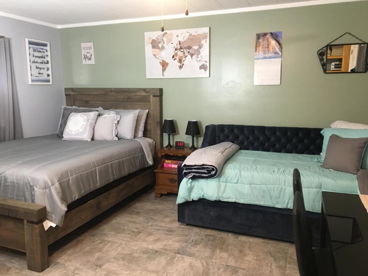 Home Away From Home, Recently Renovated North Troy المظهر الخارجي الصورة